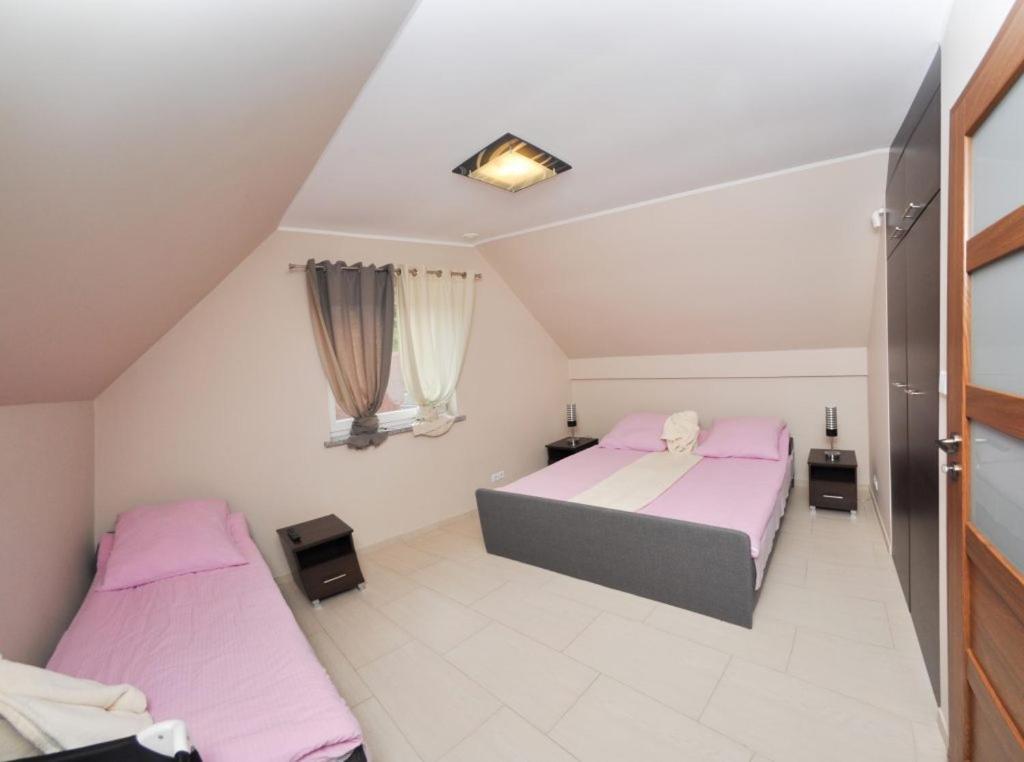 Ferienhaus Holiday Home Domki Raj Jarosławiec Kültér fotó