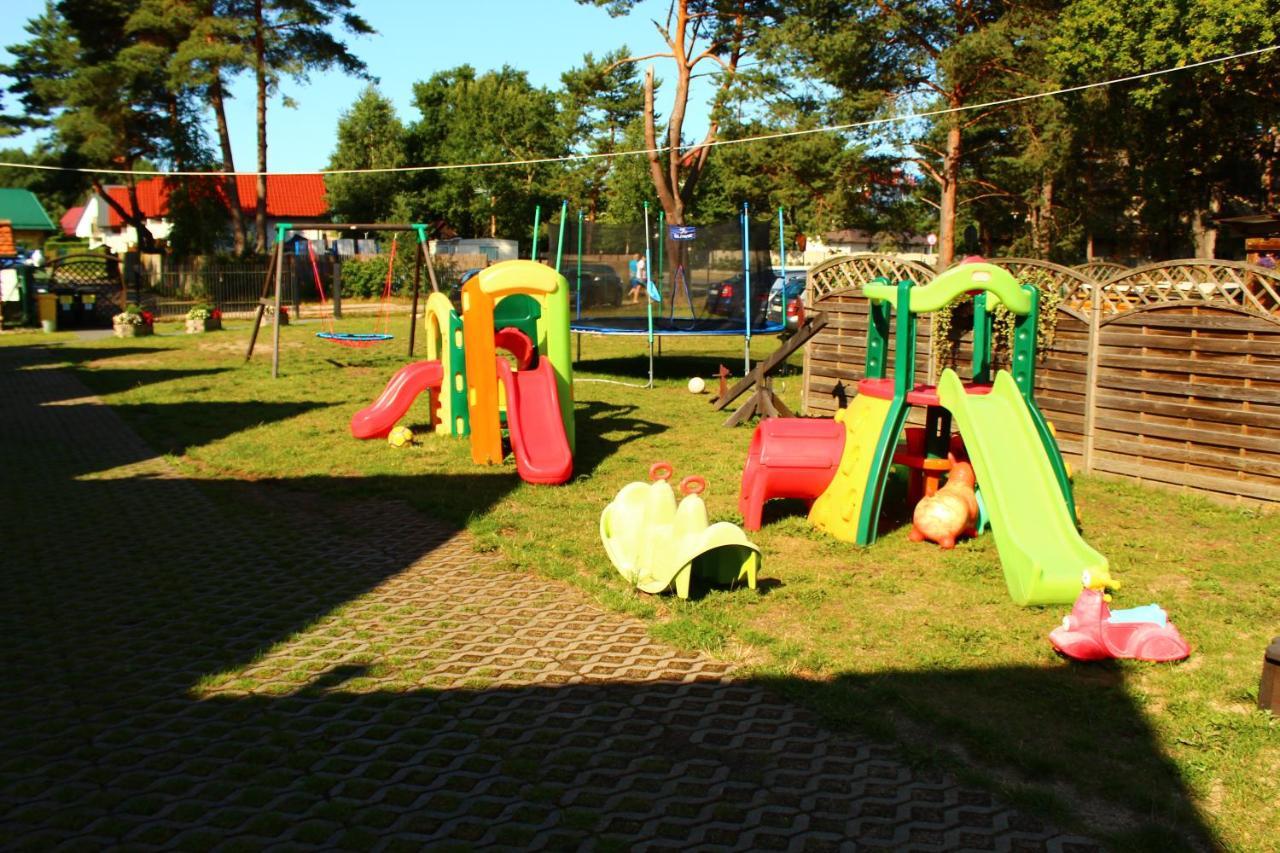 Ferienhaus Holiday Home Domki Raj Jarosławiec Kültér fotó