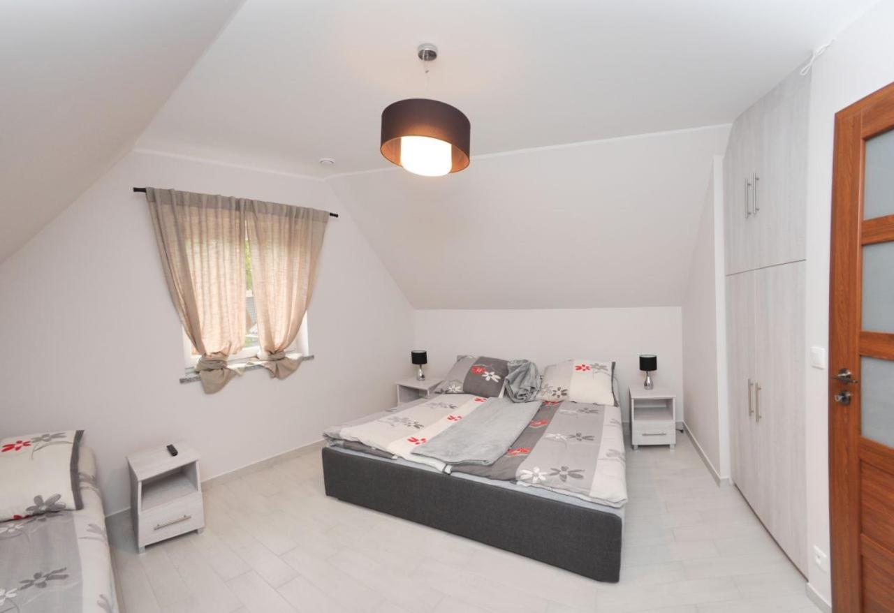 Ferienhaus Holiday Home Domki Raj Jarosławiec Kültér fotó